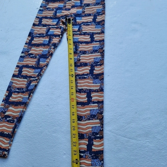 LuLaRoe OS Leggings USA AMERICA BLACK Military LE Flag STAR Patriotic Stretch - Picture 7 of 10